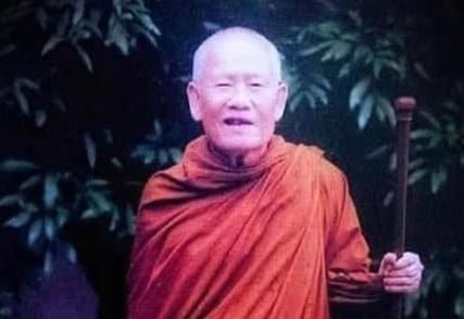Pravdomluvnost bez kompromisů: Odkaz Luang Poa Onsy